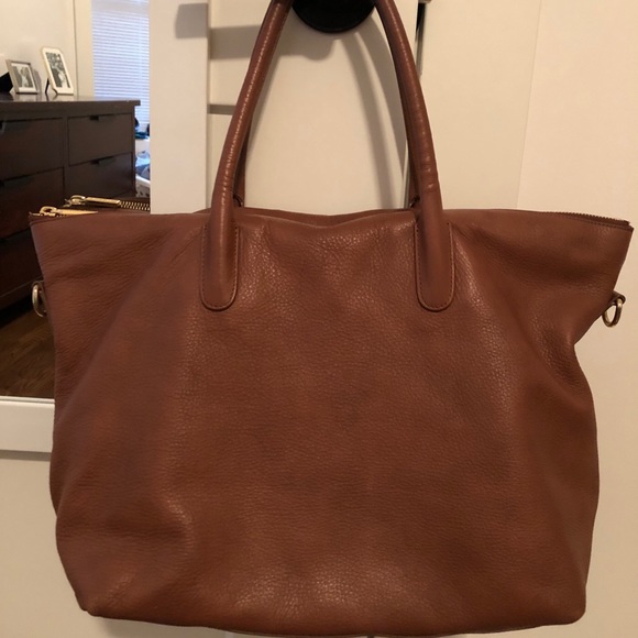 cuyana leather bag